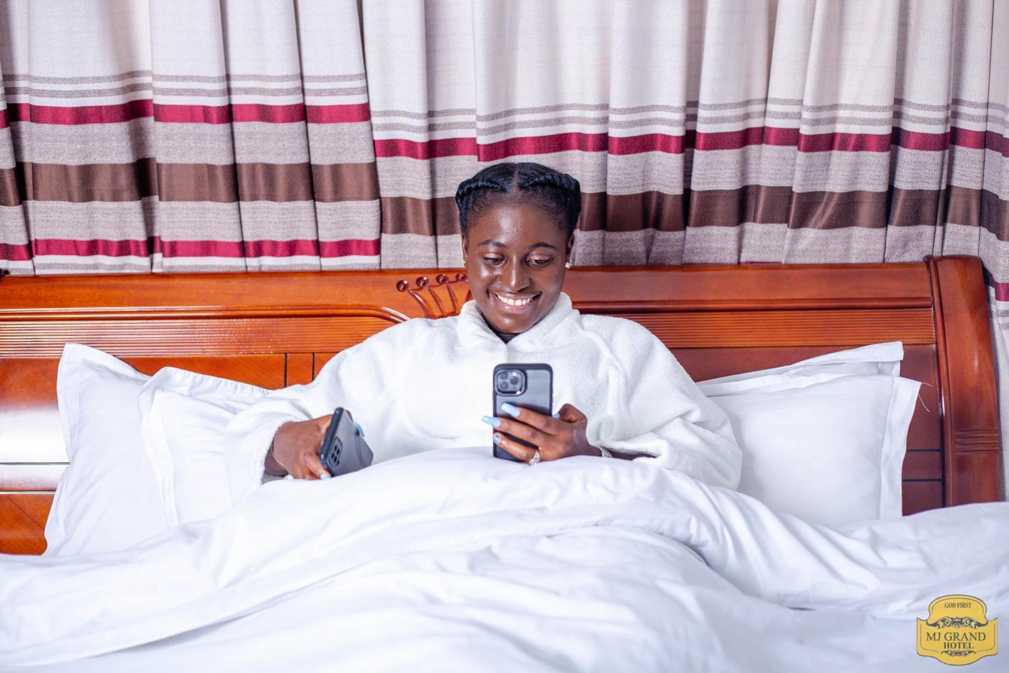 Mj Grand Hotel Accra Exterior photo
